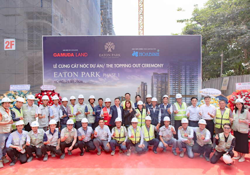 Topping-out ceremony of Eaton Park project by Hoa Binh contractor